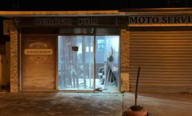 7 atentatorë, 2 prej tyre zbritën nga makinat dhe lëshuan breshëri…/ Ja kush është shënjestra e atentatit (EMRI)