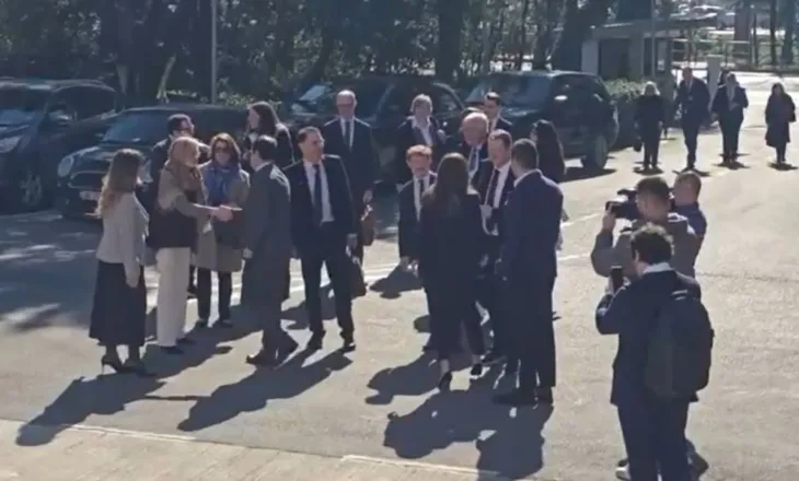 9 muaj pas zgjedhjeve/ Mbërrin sot në selinë blu një delegacion nga PPE, me mision faktmbledhës