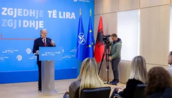 A do të ketë ngujim në shesh?/ Berisha zbulon skenarin e protestës: Do të organizojmë vetëm…