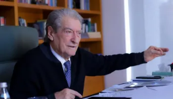 A do të ketë revoltë në protestën e sotme? Sali Berisha: Po, kryengritja është e pandalshme