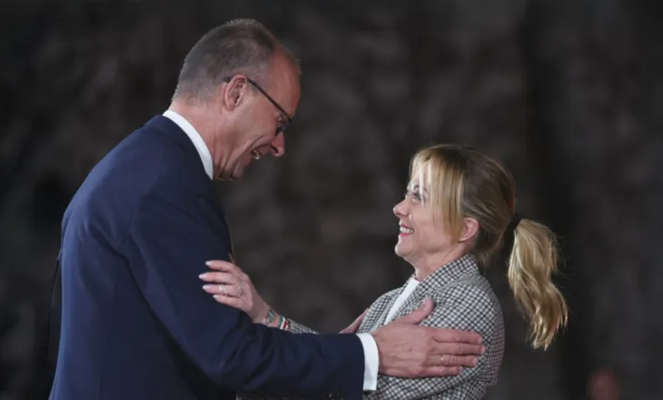 A po dobësohet Franca? “Merzoni”, dyshja e re e fuqishme e Evropës dhe përgjigja që po përgatit Macron