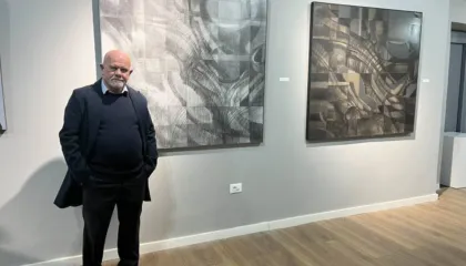 Adrian Devolli: Shqipëria ka art, por institucionet nuk e shohin