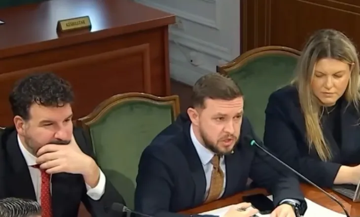 AKSHI në ‘duart’ e shtetit! ‘Ligjet’ japin ‘OK’ -Malaj: Të bashkëpunojë me kompani private. PD kundër