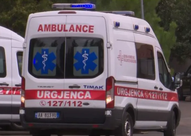 Aksident fatal në “Vorë-Fushë-Prezë”, 23-vjeçare humb jetën pas përplasjes me barrierat anësore
