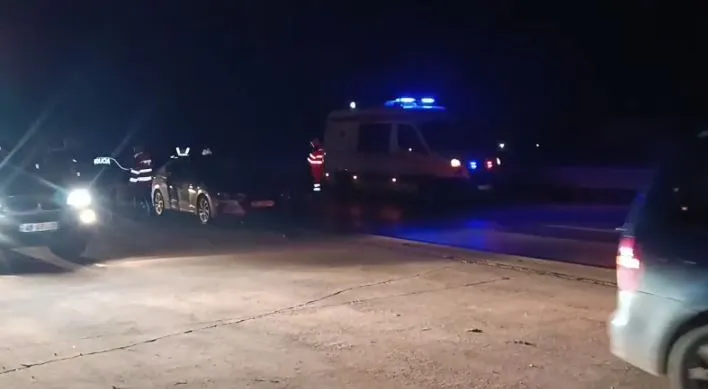 Aksident i rëndë në autostradën Lushnje-Fier, humb jetën kalimtari