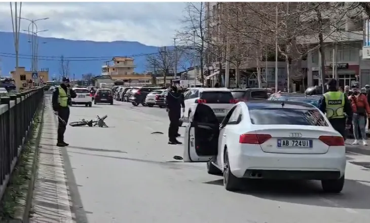 Aksident i rëndë në Vlorë/ Audi përplas një person në biçikletë, i plagosuri në gjendje kritike