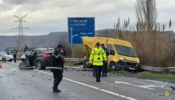 Aksident i trefishtë në zonën e Ishull-Lezhë, raportohet për disa të plagosur