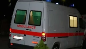 Aksident me vdekje në Bathore, 40-vjeçari përplas këmbësoren, 65-vjeçarja humb jetën në spital