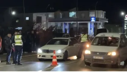 Aksident në aksin Pogradec-Korçë/ Makina përplas këmbësorin, transportohet në spital