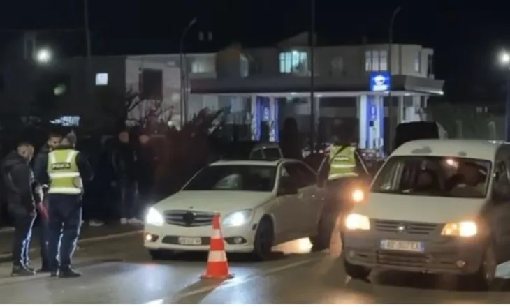 Aksident në aksin Pogradec-Korçë/ Makina përplas këmbësorin, transportohet në spital