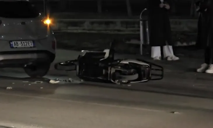 Aksident në Lungomare, motori elektrik përplaset me një makinë