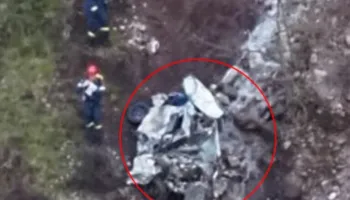 Aksident tragjik në Greqi, makina bie nga shkëmbi, humb jetën shoferi