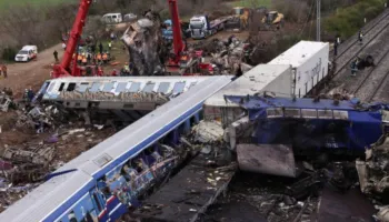 Aksidenti tragjik hekurudhor në Greqi, sot tre vite nga vdekja e 57 personave, grekët në protestë: Krimi nuk do të mbulohet