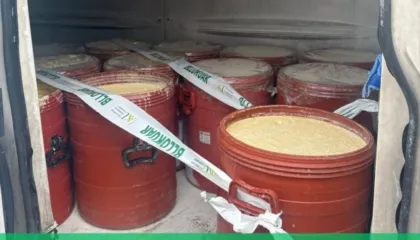 AKU bllokon mbi 4 mijë kg produkte bulmeti në Fier, gjobë baxhos edhe për shkelje