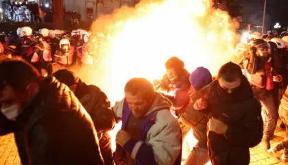 Al Jazeera: Protesta antiqeveritare në Shqipëri kundër korrupsionit, policia dhunon e arreston protestues