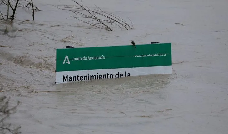 Alarm në Spanjë dhe Portugali: Stuhia Marta pritet pas shkatërrimeve të Leonardos