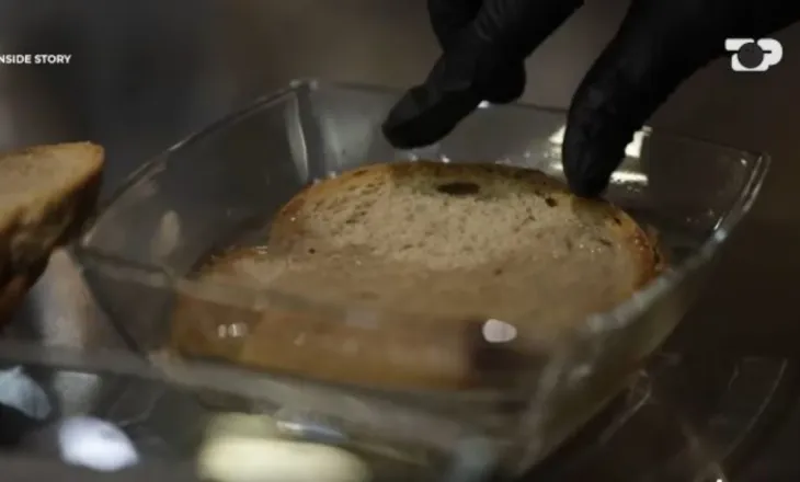 Alarmante/ Shqiptarët po hanë bukë me ngjyrues kancerogjene