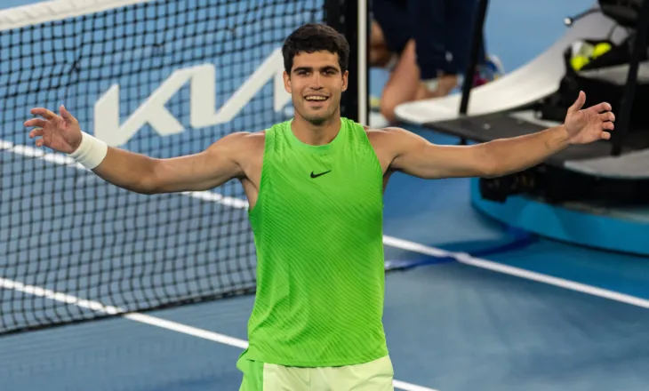 Alcaraz shkëlqen edhe në Doha, mposht për 50 minuta Fils dhe fiton trofeun e dytë sezonal