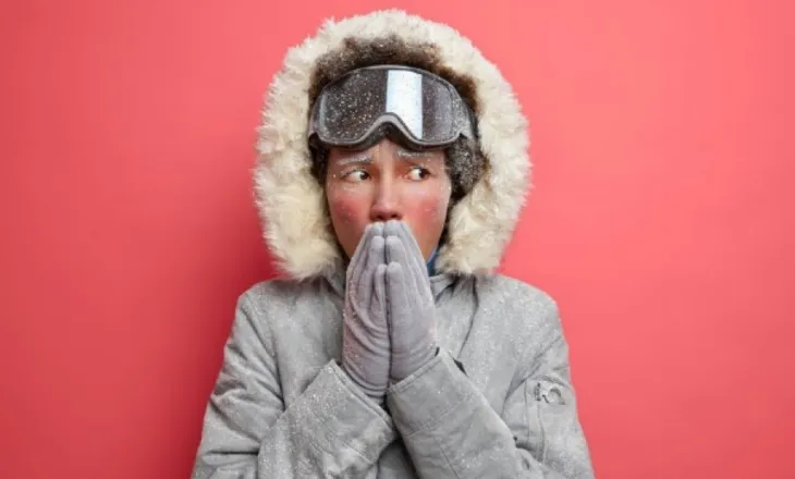 Alergjia ndaj të ftohtit: Një gjendje e rrallë por e rrezikshme që mund të shkaktojë edhe shok anafilaktik