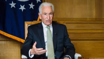 Ambasadorit amerikan në Francë i mohohet aksesi në qeveri