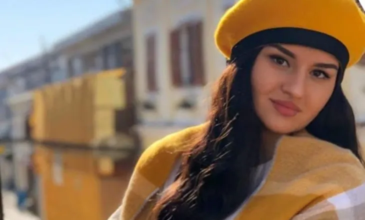 Ambra Hysa: Sa vlen një përqafim? Asnjëherë më shumë se sot