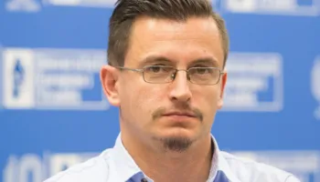 Analisti Mile: Lëvizja e Salianjit rrezik për Berishën. PD ka nevojë për modernizim, ndryshim lidershipi