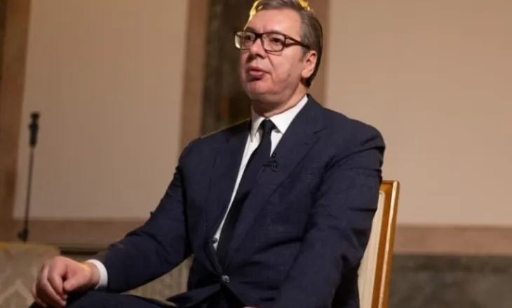 Analiza: A po e largon Vuçiç Serbinë nga rruga drejt BE-së?