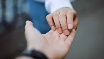 Andi Murati: Mos e lë botën…pa ty!