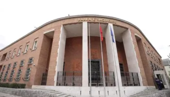 Anëtarësimi në SEPA ul ndjeshëm kostot e transfertave për Shqipërinë, Banka Botërore: Tarifa deri në 95% më të ulëta