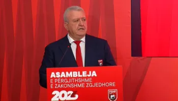 Armand Duka zgjidhet për herë të shtatë President i FSHF-së