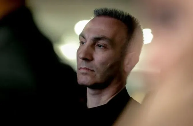 Artan Grubi paraqitet vullnetarisht, Prokuroria propozon zëvendësimin e paraburgimit me arrest shtëpiak