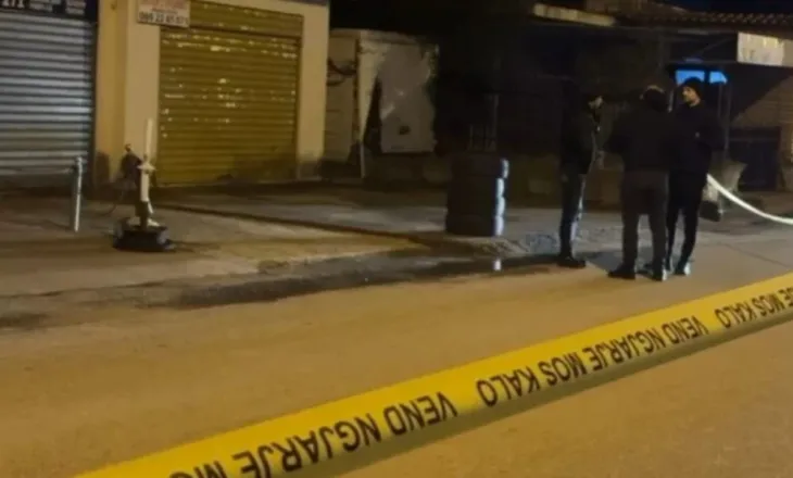 Atentati në Rrilë të Lezhës, ekspertët e policisë rikthehen në vendngjarje për hetime. Plumbat prekën dhe bizneset përballë berberhanes