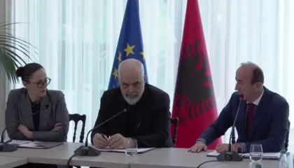 “Atje ku kontribuova për 20 vite dhe fitova, më hodhën në rrugë”, Sula-Ramës: Ju kam kritikuar, por vlerësoj maksimalisht vizionin tuaj