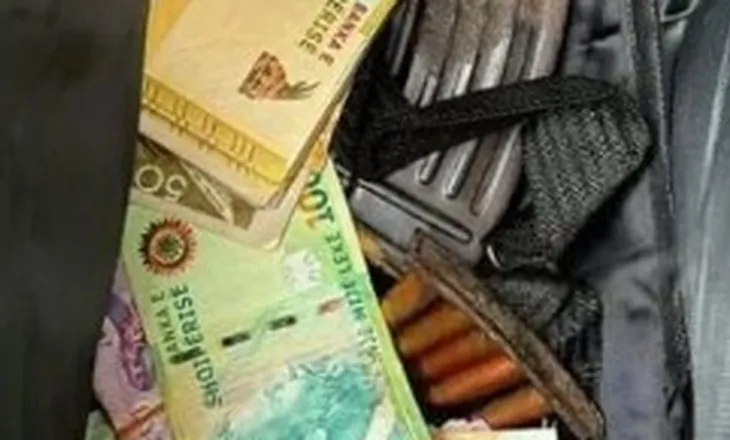 Autori u fut me kallash dhe mbushi çantën me 20 mijë euro, por u kap në ‘çark’ te dera, si dështoi tentativa e 58-vjeçarit (FOTO)