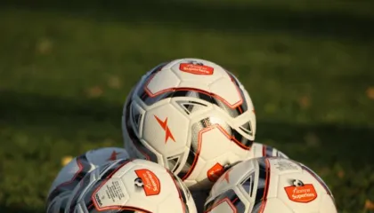 AXHENDA E SUPERIORES/ Luhen katër ndeshje që të premten, java e 23-të mbyllet me derbin e kryeqytetit