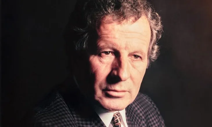 Azem Shkreli: Në vend të përshëndetjes, lexon Leka Sefla