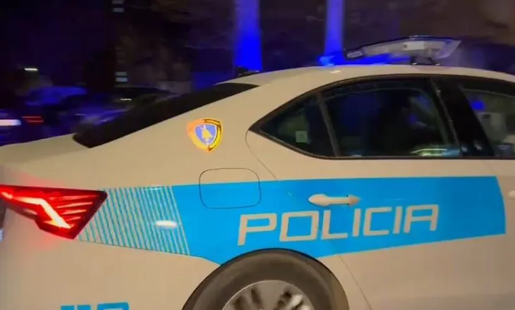 Babai kërcënon vajzën me thikë në Durrës, plagos veten pas ndërhyrjes së policisë