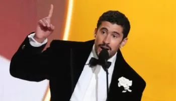 Bad Bunny hyn në historinë e Grammy, fiton “Albumin e Vitit” në gjuhën spanjolle