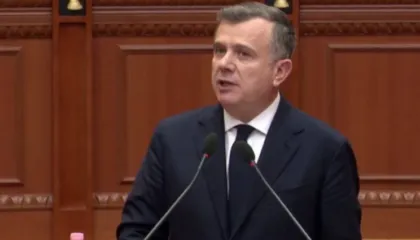 Balla: Do ta votoja me shumë kënaqësi një vendim për ndalimin e rrjeteve sociale për fëmijët nën 16 vjeç