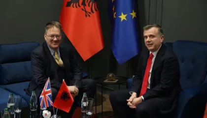 Balla takim me ambasadorin britanik Nick Abbott: Diaspora shqiptate në Britani, urë e rëndësishme lidhëse mes dy vendeve