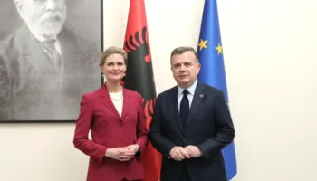 Balla takim me VanHorn: Diskutuam për interesin e kompanive amerikane për investime në Shqipëri!