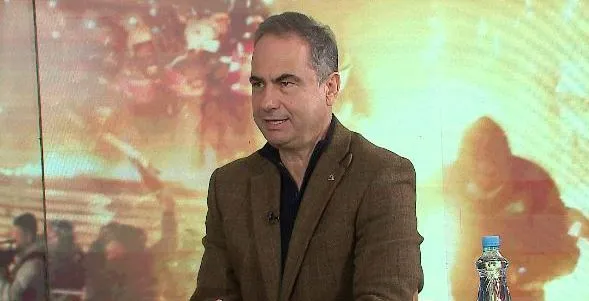 “Balluku ende në detyrë, vendimet merren me sms nga…”/ Boçi: Ja pse protesta e sotme ka pritshmëri më të mëdha