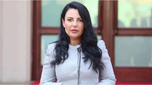 “Balluku kontrollonte tenderat, e motra gjyqtarët”,akuza e fortë e ish-prokurorit: Më hoqën nga sistemi i drejtësisë..