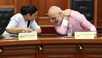 “Balluku ma dorëzoi tre herë dorëheqjen, por ia refuzova”, Rama: Vendimet tona janë sovrane, s’ka prokuror e gjykatës që t’i vërë në diskutim