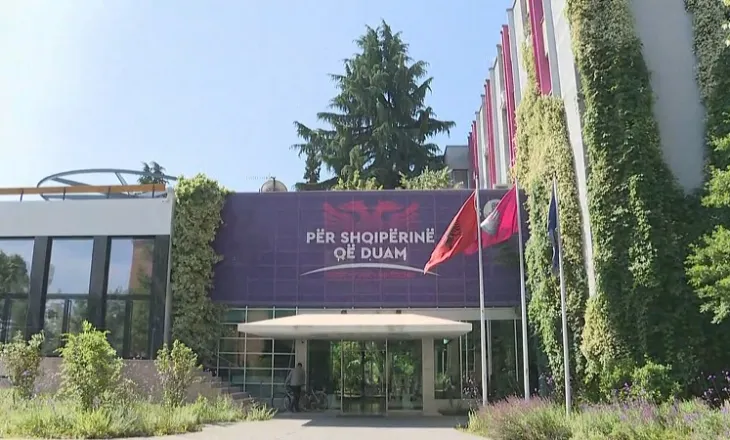 “Balluku”, pas paralajmërimit të Ramës, zbulohet neni që mund të ndryshojë PS