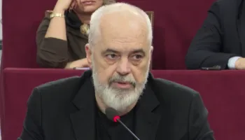 “Balluku”, Rama: Pezullimi i një ministri cenon funksionin, jo personin! S’duhet të hidhen 100 veta pas një budallai që hedh një gur në lumë