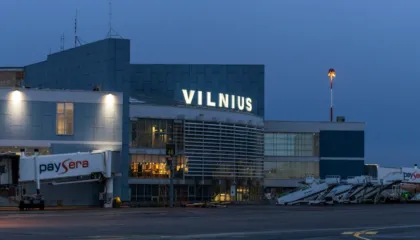 Balona nga Bjellorusia mbyllin aeroportin e Vilniusit për 75 minuta, autoritetet lituaneze flasin për rrezik ndaj sigurisë ajrore