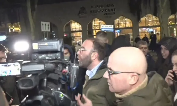 Bardhi në debat me efektivët: Janë shoqëruar mbi 40 persona nga policia