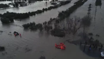 Bashkë me tërmetet, Qeveria mund të bëjë me detyrim edhe sigurimin nga përmbytjet
