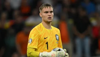 Bayern Munich piketon portierin holandez si pasues të Manuel Neuer